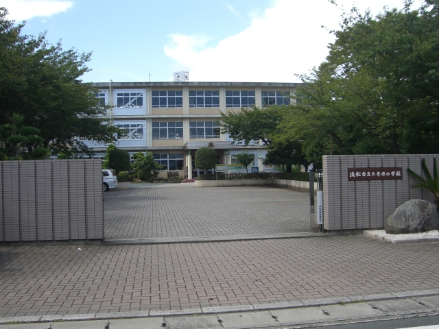 アビニヨン 小学校