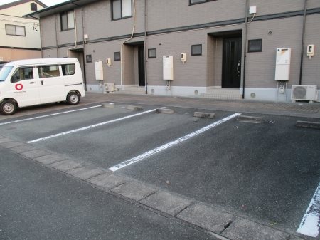 Ｄｅ ルーナ 駐車場