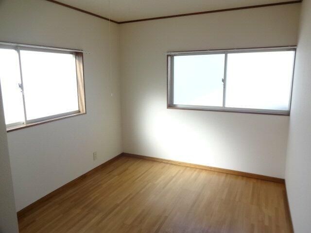 メゾネット可美 ベッドルーム