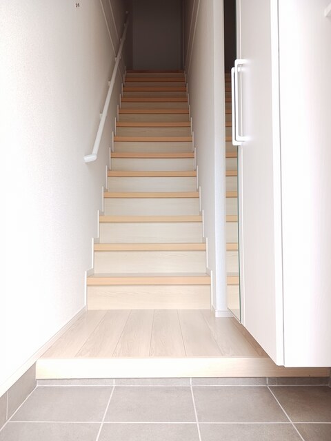 ソル・レヴァンテ　クワトロ 玄関