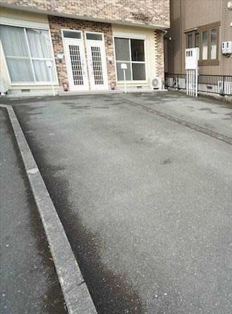 カミーノ 駐車場
