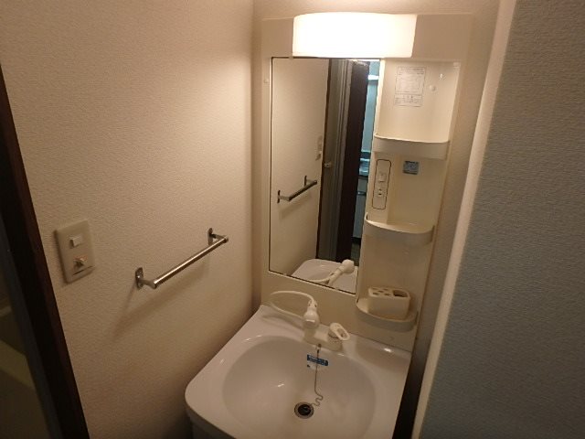高御所ロイヤルマンション 洗面所
