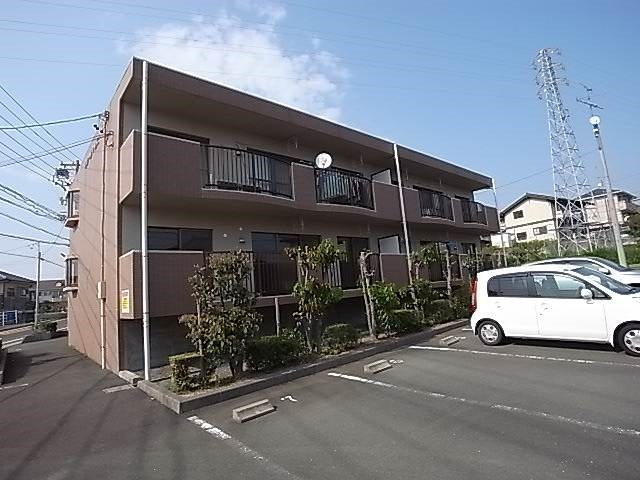 クレールいわた 駐車場