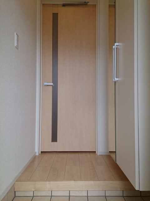 プラテリア 玄関