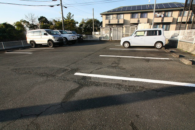 スキヤハイツⅢ 駐車場