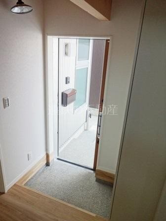 フラーブ 玄関
