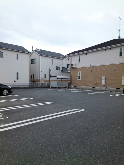 ジェルメⅡ 駐車場