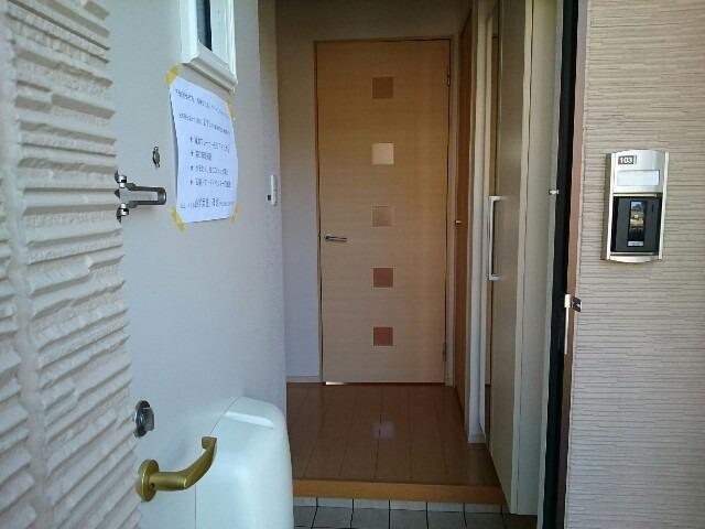 シャイニー 玄関