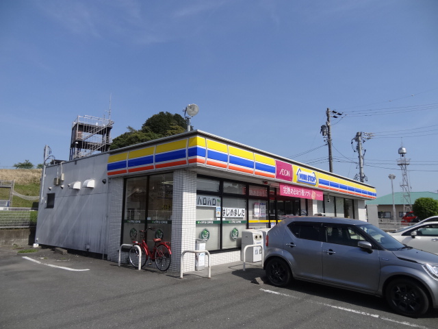 メゾンやまざきⅠ コンビニ