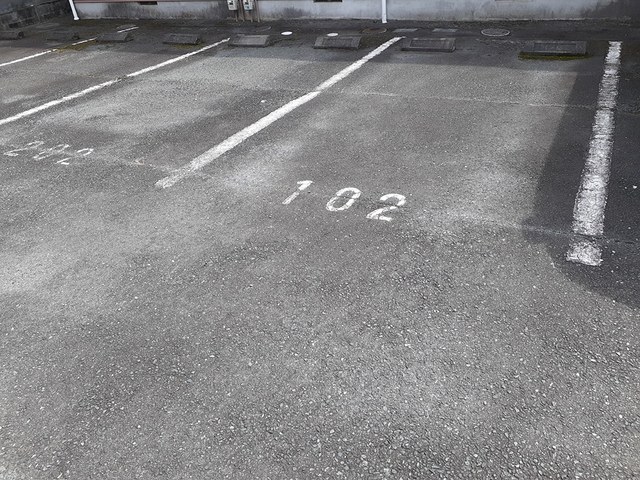 アルビオン　Ｃ 駐車場