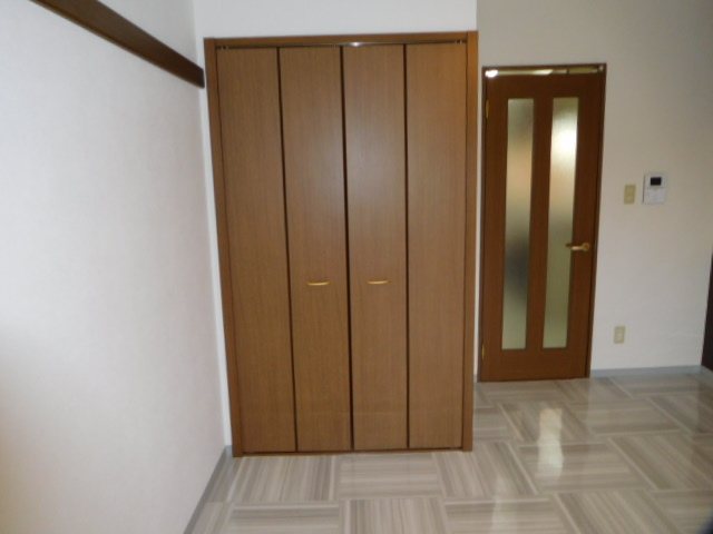 高御所ロイヤルマンション その他