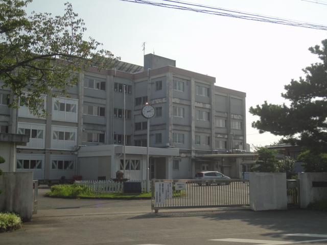グランルーフメゾン 中学校