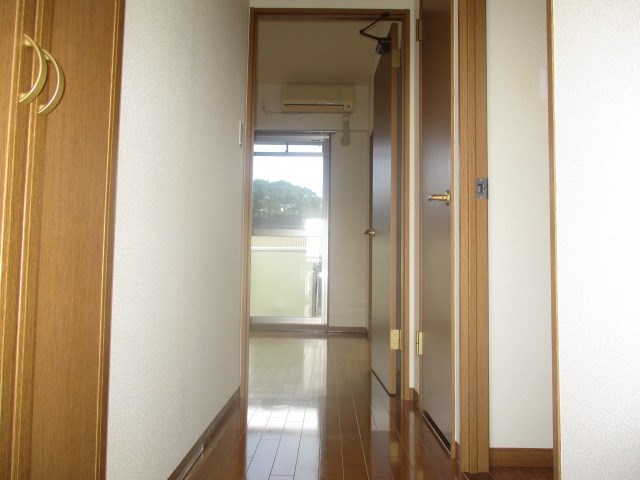 シャンツェ富塚 玄関