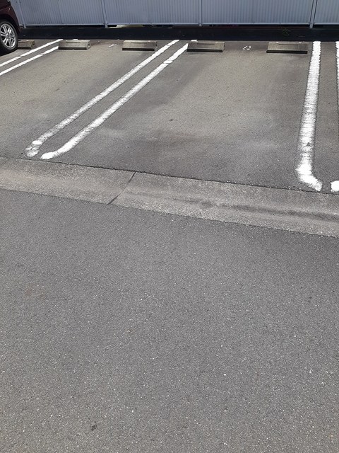 ジュネスＡ 駐車場