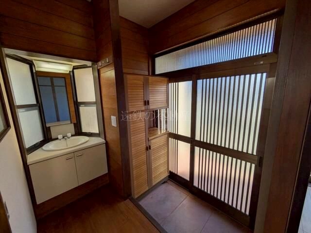 富士見町３丁目貸家 玄関