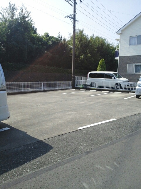 キャッスル・スクエアー 駐車場