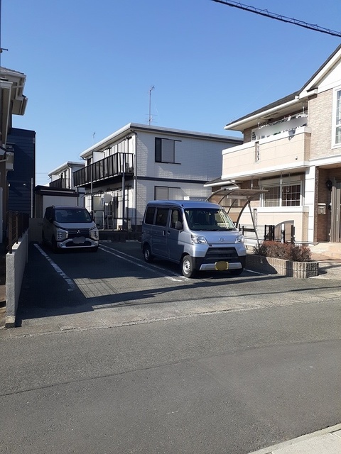 ヒカリ 駐車場