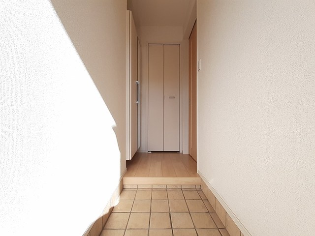 ヴォラス　ポルタ 玄関