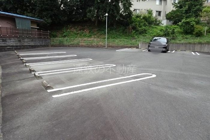 メルベイユ・フロール 駐車場