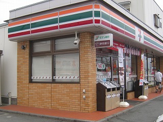 ユズの木 コンビニ
