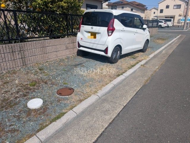 プリエール 駐車場