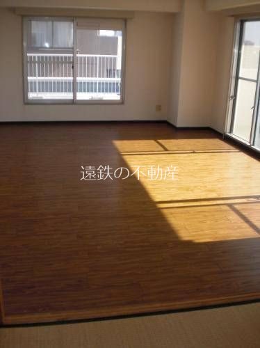 リアライズ山下町 リビング