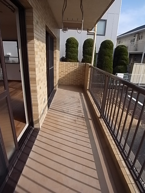 リヴェールセントラルハイツ ベランダ