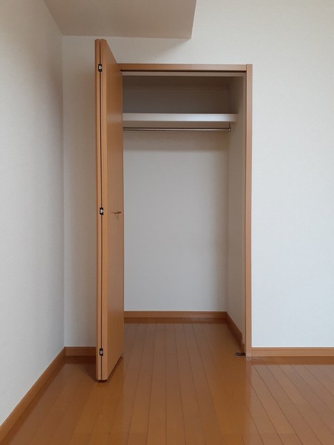 ビスタ・マールⅢ 収納