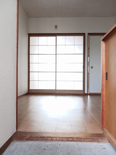 ハイツ葵 玄関