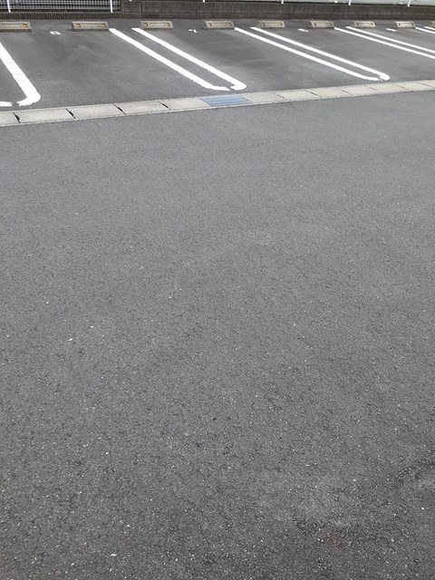 ラピス 駐車場