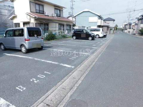 レジデンス久Ａ 駐車場
