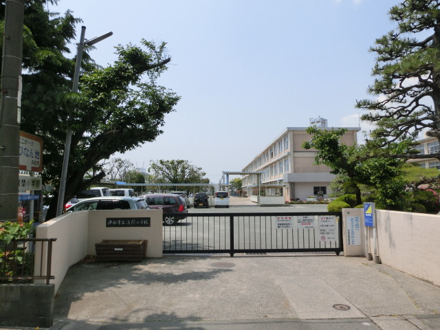 ウェルサイドガーデン 小学校