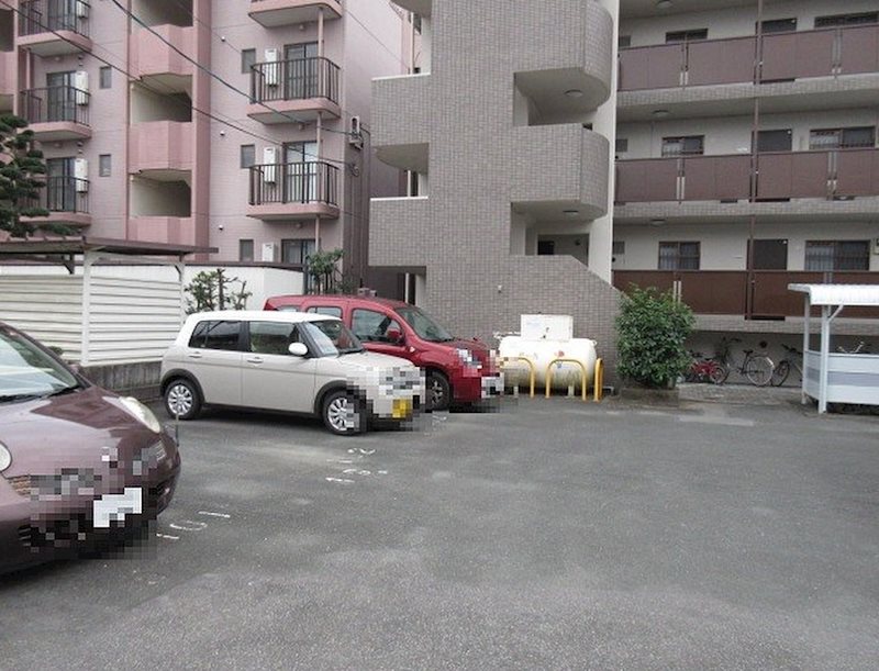 レジデンス上島 駐車場