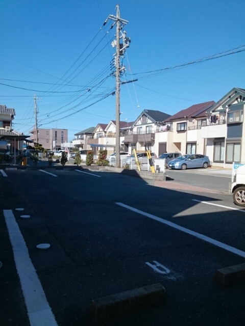 リバープレイスⅠ 駐車場