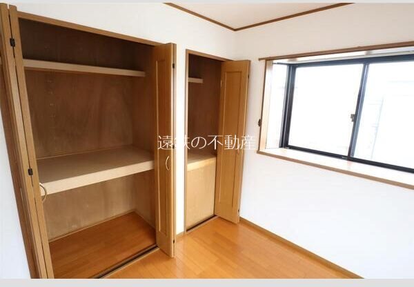 本郷町貸家 収納