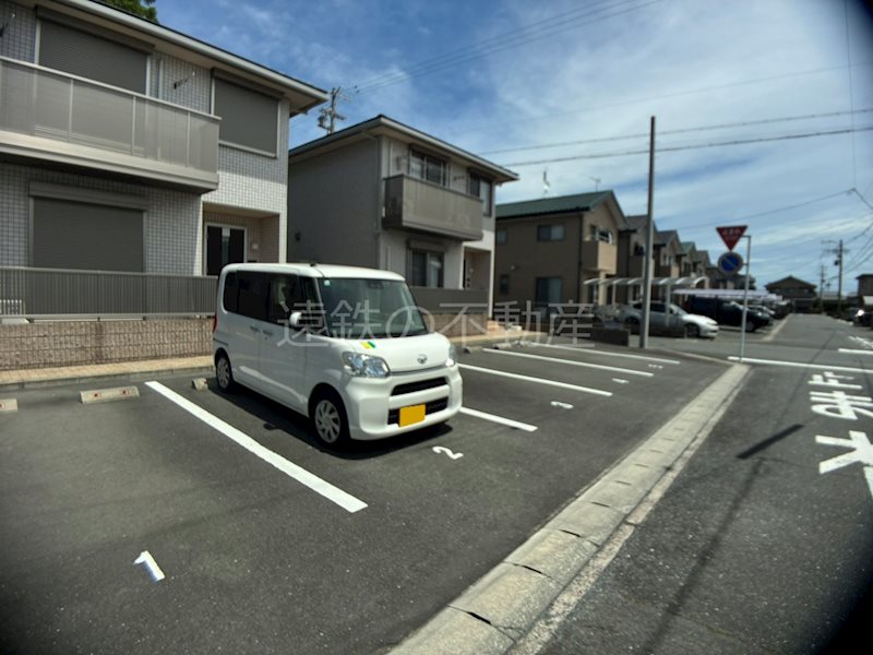 メゾンドトクサ 駐車場