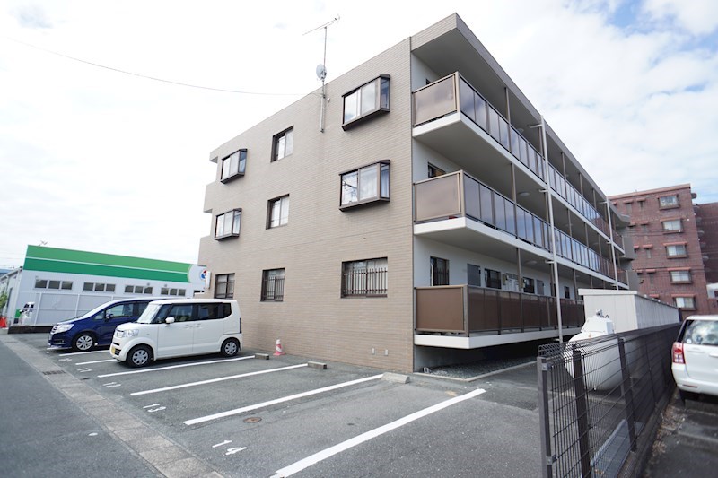 エスポワール高丘 駐車場
