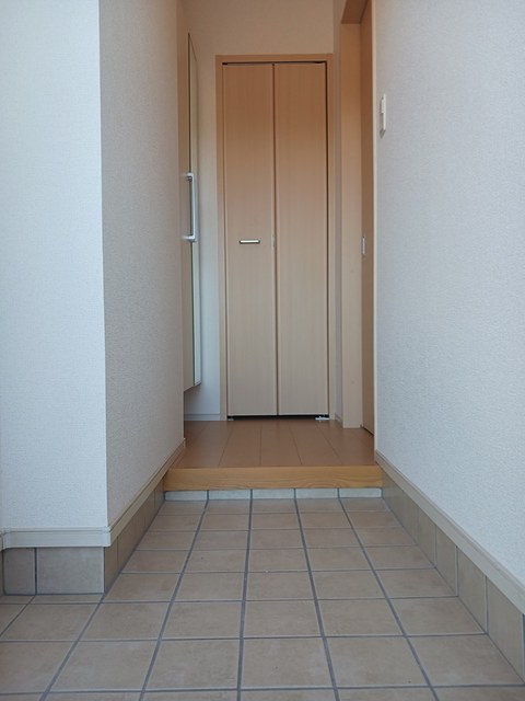 ララ・ヴェルデ 玄関