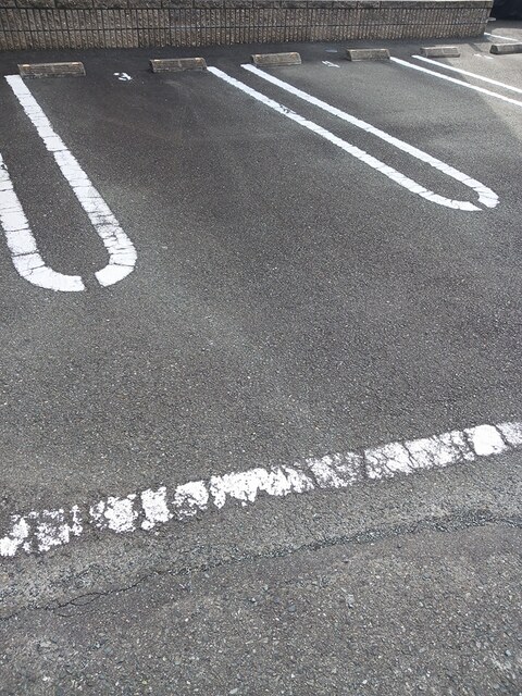 コラール 駐車場
