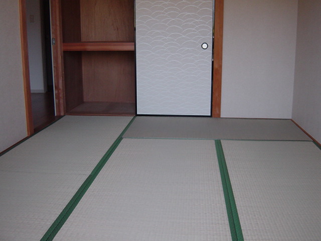 ハイツ新都田 ベッドルーム