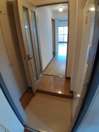 マ・グランⅢ 玄関