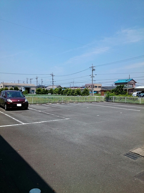 ブライトハオス　Ｗ・Ｍ 駐車場