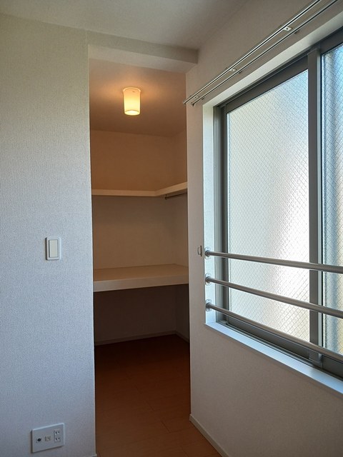 スカイビューコート 収納