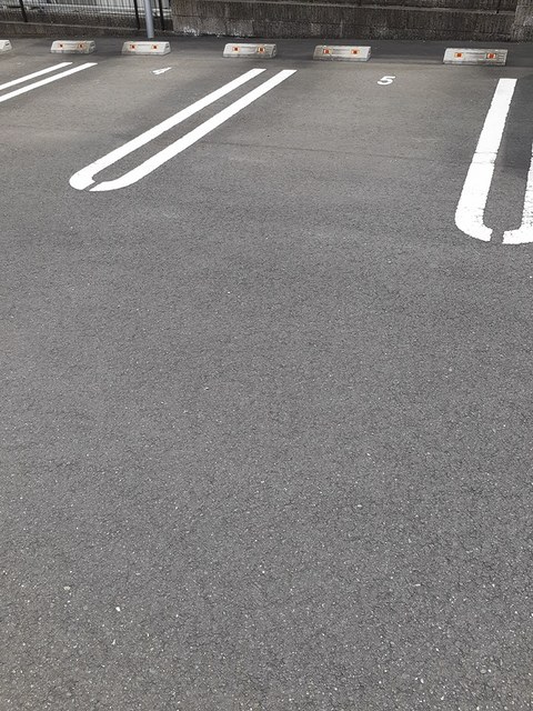 ルラシオン 駐車場