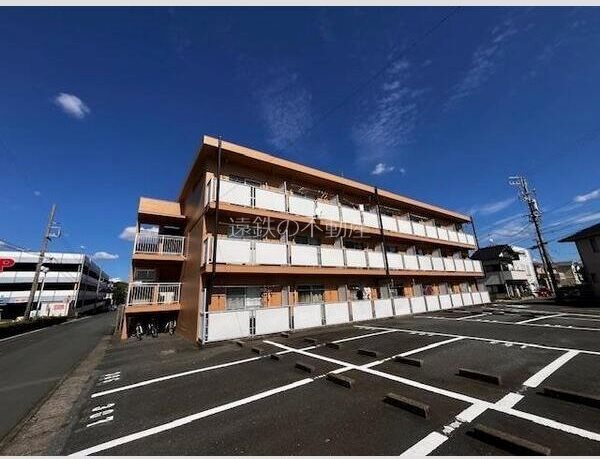 栄マンション 駐車場