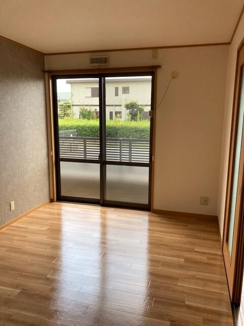 ドミール市野 ベッドルーム