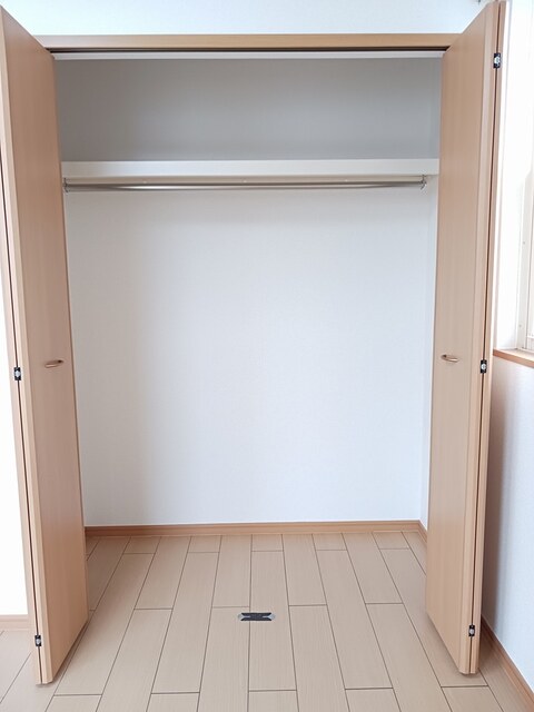レイクウイン 収納