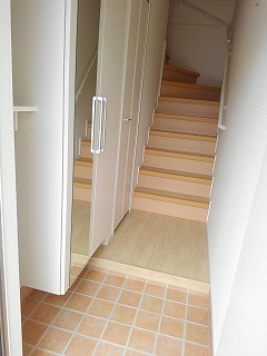 コンフォート西美薗 玄関