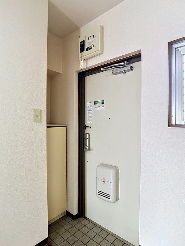 エマージュShigeⅡ 玄関