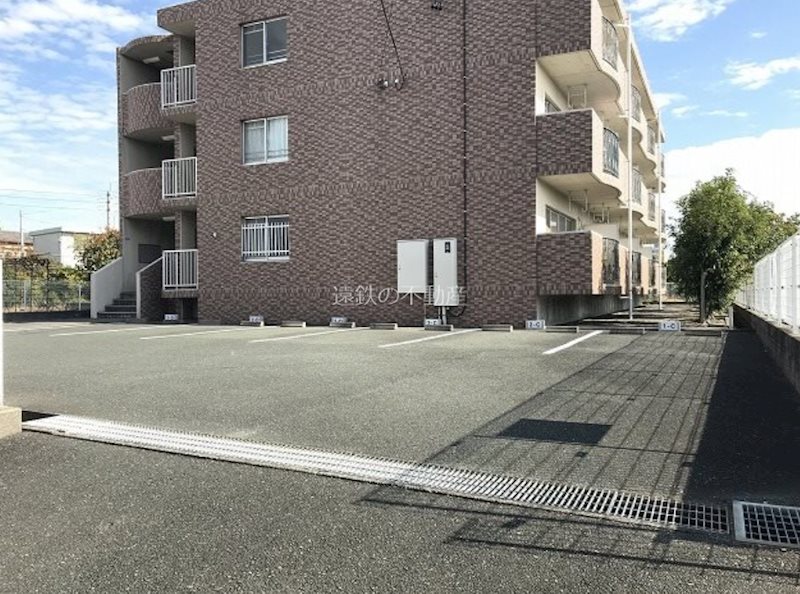 ビューしじみの森 駐車場